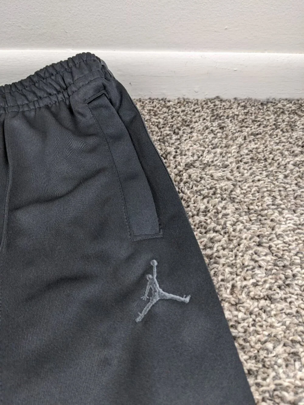 NWT 2025 Air Jordan Essentials Tracksuit Pants Mens XL Black Grey HF9341-010